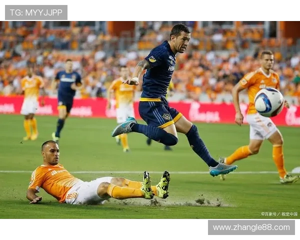 休斯顿迪纳摩迎战肯萨斯竞技双方争夺美职联关键积分